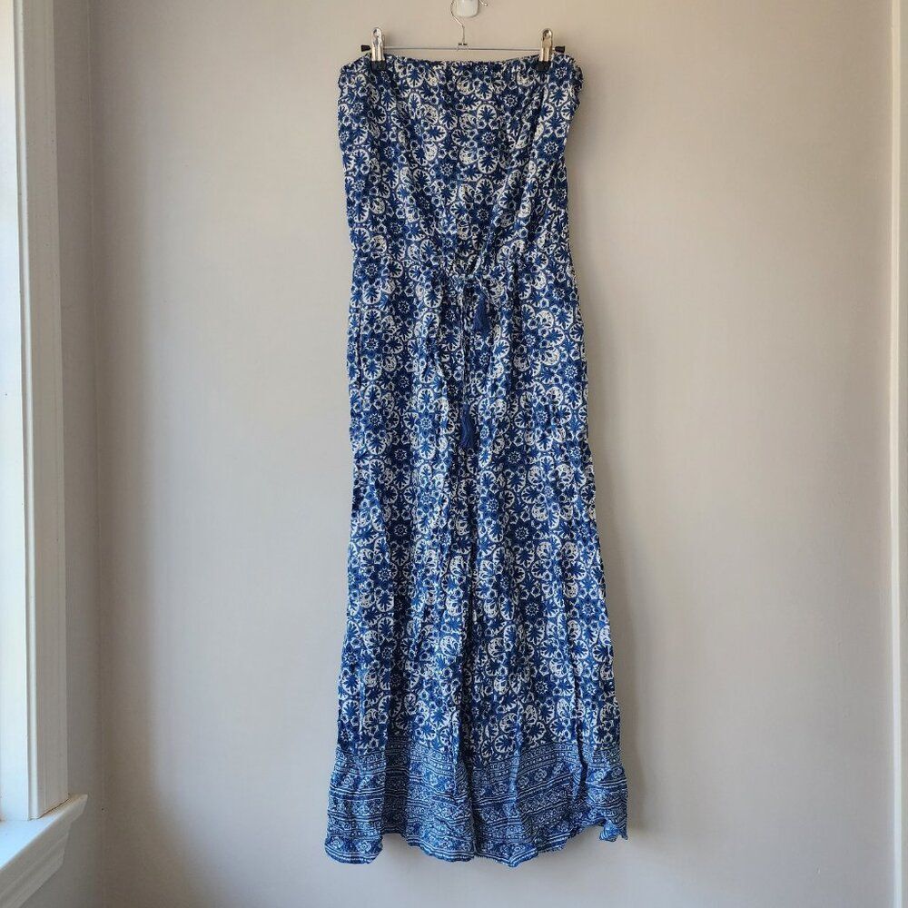 Aakaa Blue and White Strapless Printed Jumpsuit